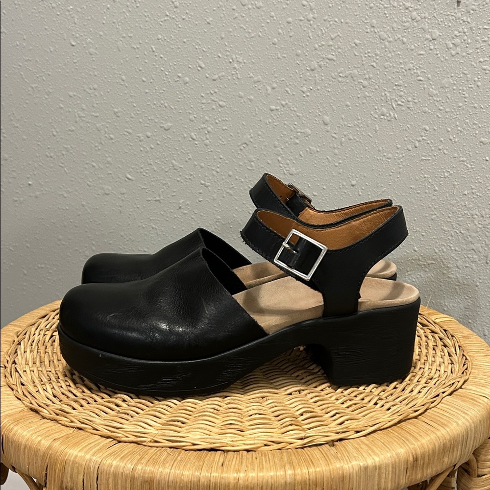 Calou Stockholm Dolores Black Mary Jane Clog Leather